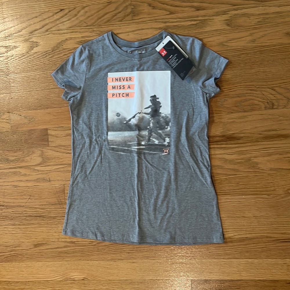 Under Armour girls T shirt